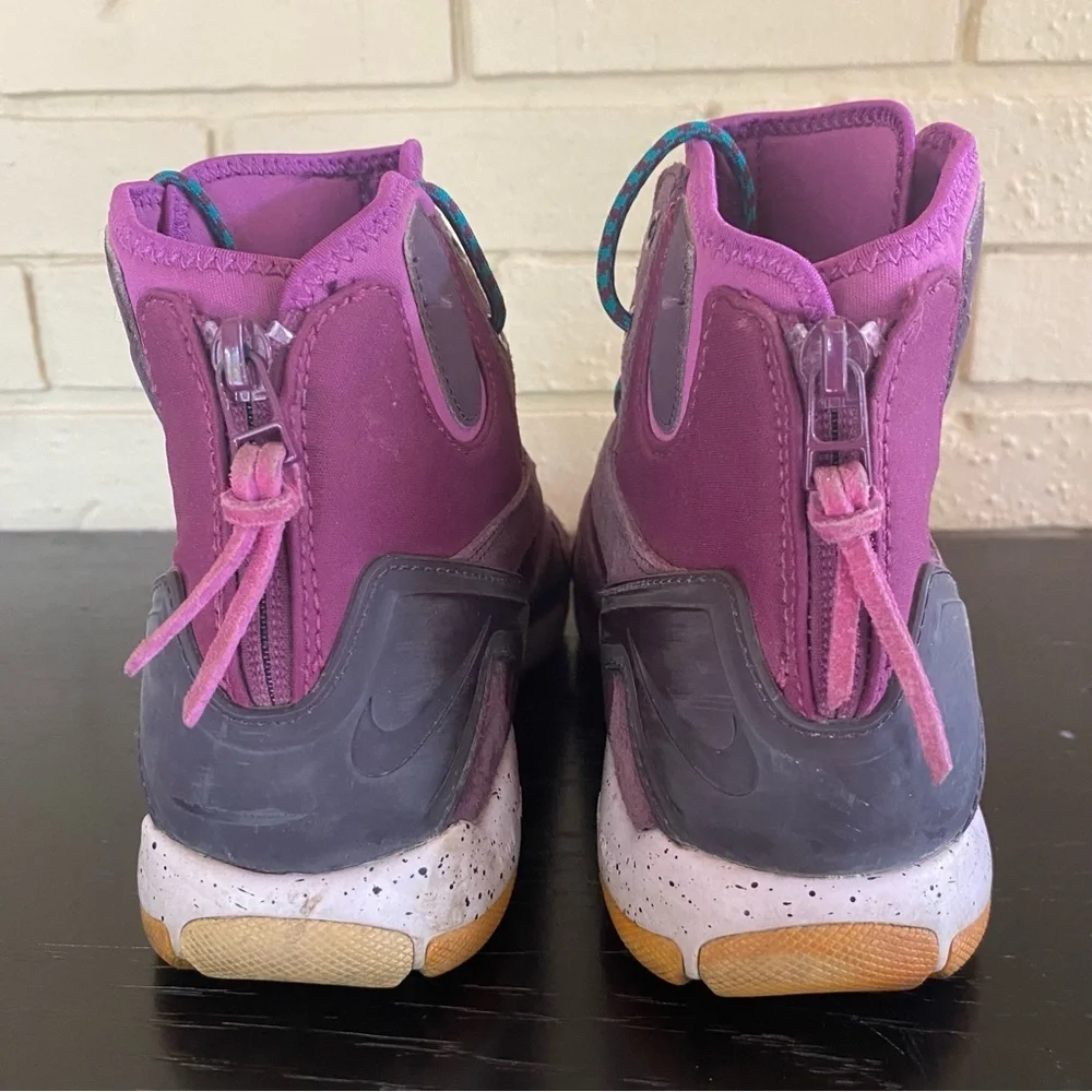 Nike Koth Mid Womens 10 Mulberry Purple Dusk Rear Zip Lace Up Shoes 8.5 Hiking